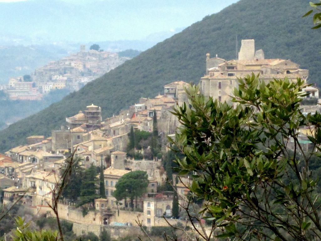 B&B Colle Perrini Country House Casperia Bagian luar foto