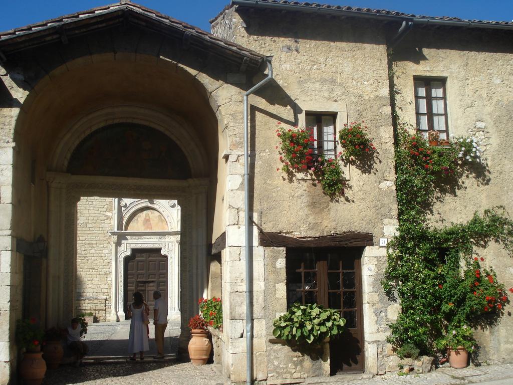 B&B Colle Perrini Country House Casperia Bagian luar foto